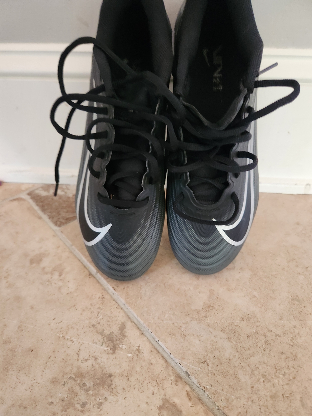 Nike Women’s Black Soccer Cleats with White Swoosh